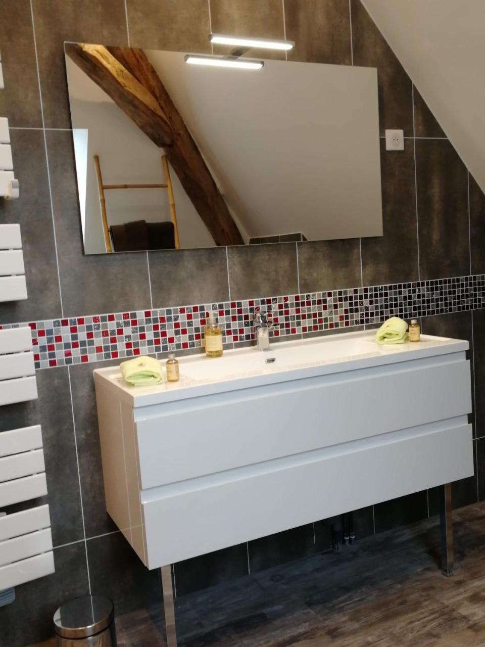 Bed and Breakfast L'Amalgam' Ainay-le-Vieil Esterno foto