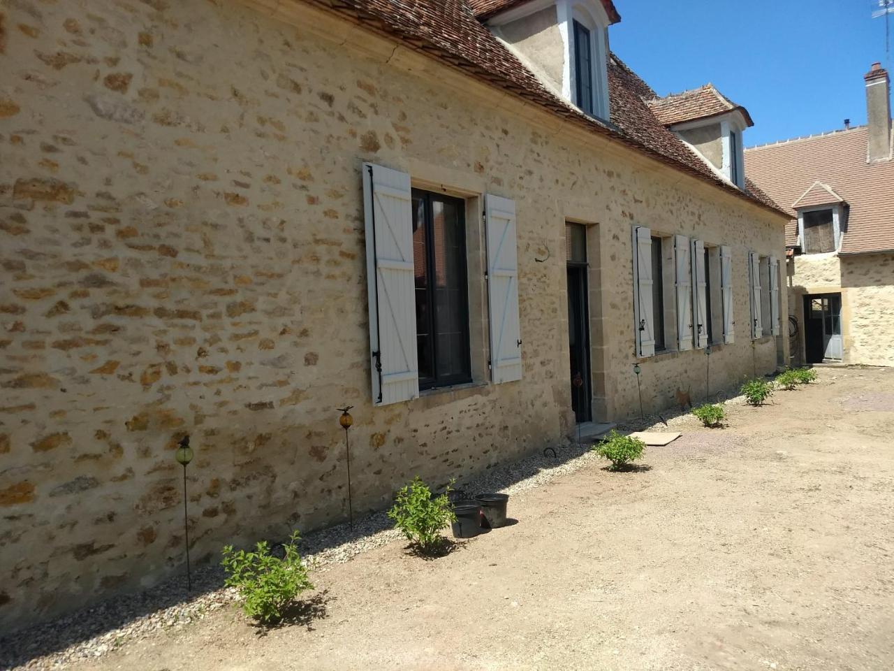 Bed and Breakfast L'Amalgam' Ainay-le-Vieil Esterno foto