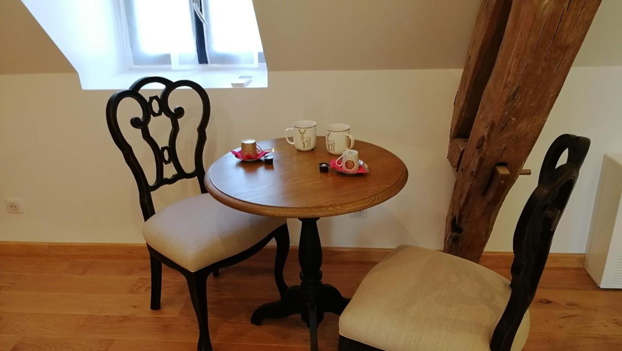 Bed and Breakfast L'Amalgam' Ainay-le-Vieil Esterno foto