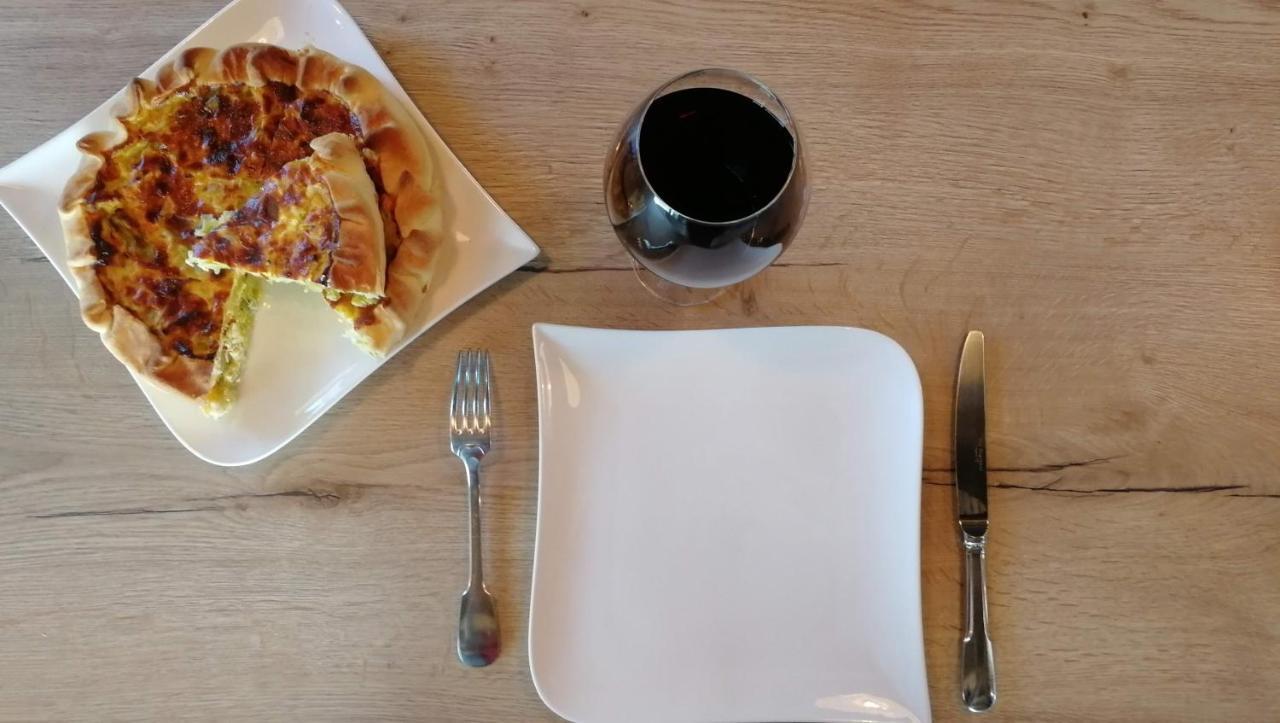 Bed and Breakfast L'Amalgam' Ainay-le-Vieil Esterno foto
